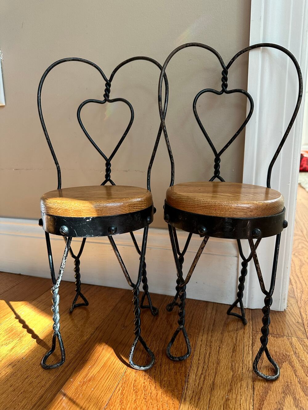 Vintage Ice Cream Parlor Chairs Heart Back Solid Oak Seat set 2 plant stand doll